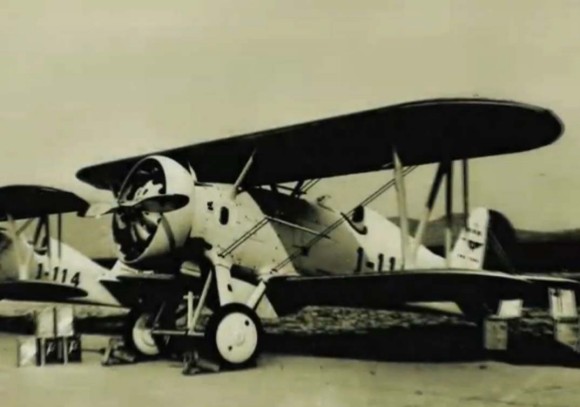 Boeing F-4B4 - tipo encomendado pelo Governo Vargas em 1932 para combater rebeldes da Revolução Constitucionalista