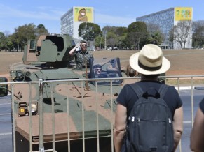 A estratégia do governo para não aumentar o soldo dos militares Preparação 7 de setembro 2013 - foto Agência Brasil