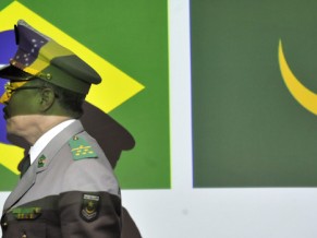Nova legislação altera regras para entrada de forças estrangeiras no Brasil gringos_inter2