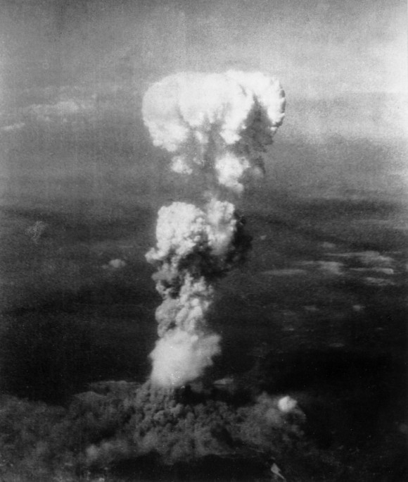 bombardeio nuclear