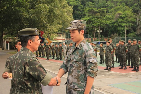 Militar do Exército da China finaliza seu curso no CEP - 1