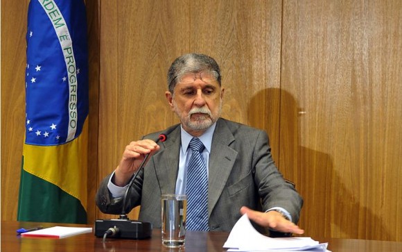 Celso Amorim em entrevista no Itamaraty - 9 de junho 2010 - foto Agência Brasil