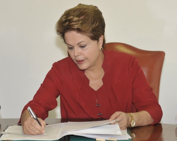 Dilma AgenciaBrasil271212_DSA6056