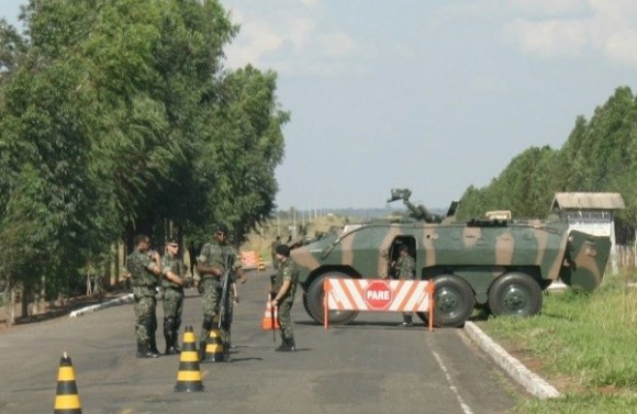 Forças-Armadas-iniciaram-na-manhã-do-último-sábado-18-a-Operação-Ágata-7-que-mobiliza-25-mil-militares