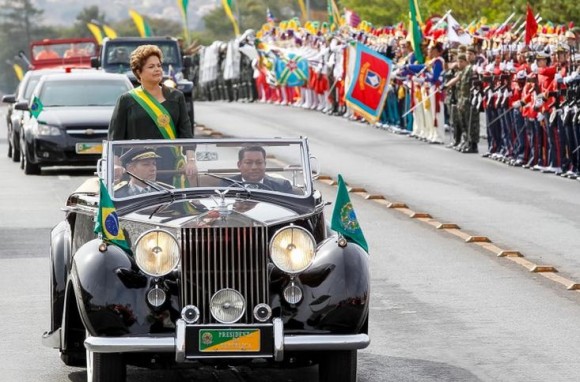 Presidente Dilma Rousseff em desfile de 7 de setembro de 2013 - foto Palácio do Planalto - R Stuckert