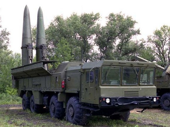 Iskander_SS-26_Stone_tactical_missile_system_Russia_Russian_army_640_002