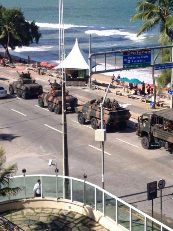 Exército nas ruas em Recife