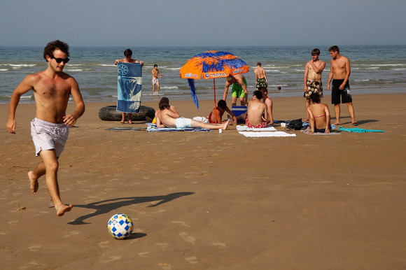 Dia D 70 anos - praia Omaha-2013 - foto via ibtimes