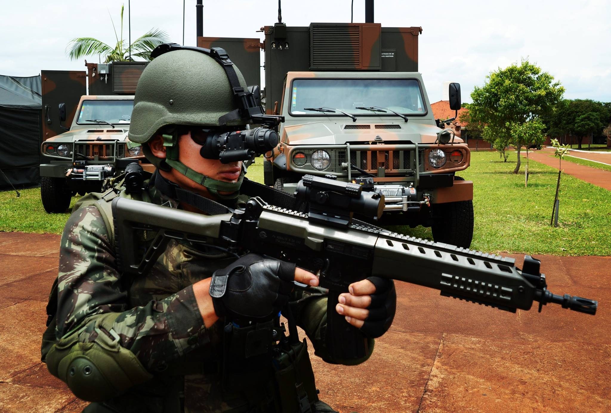 Exército Brasileiro coloca 130 militares para monitorar fronteira