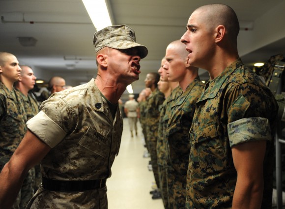 Drill_instructor_at_the_Officer_Candidate_School