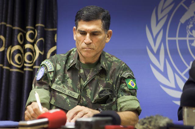 General-Carlos-Alberto-dos-Santos-Cruz1