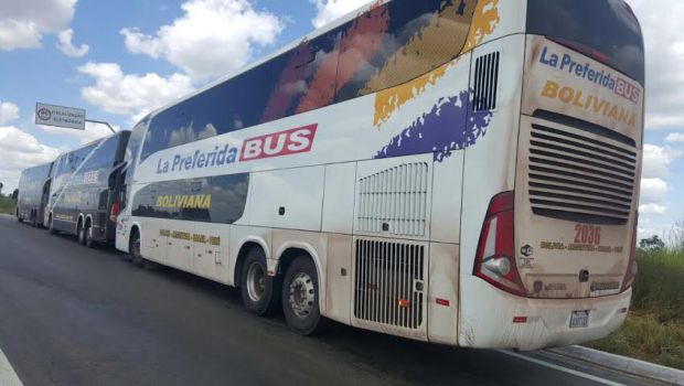 onibus com bolivianos em goiania - foto j opcao