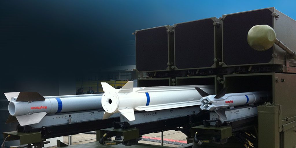 O NASAMS pode lançar três diferentes tipos de mísseis: AIM-120, ESSM e AIM-9X