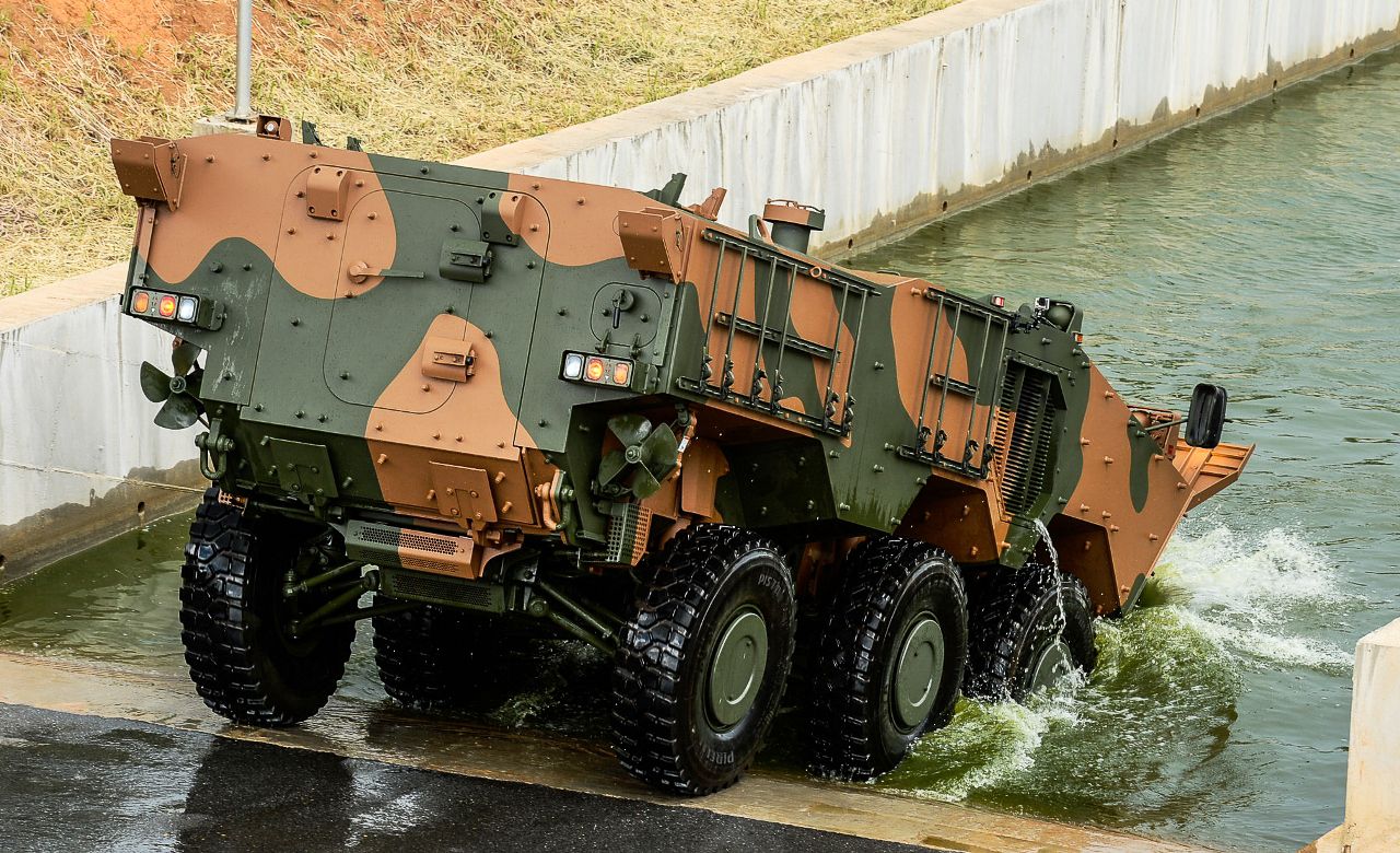 Iveco entrega o Guarani nº 400 ao Exército Brasileiro - Forças