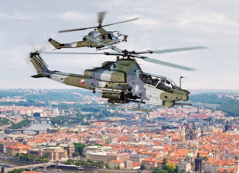 República Tcheca doa helicópteros a Ucrânia » Força Aérea