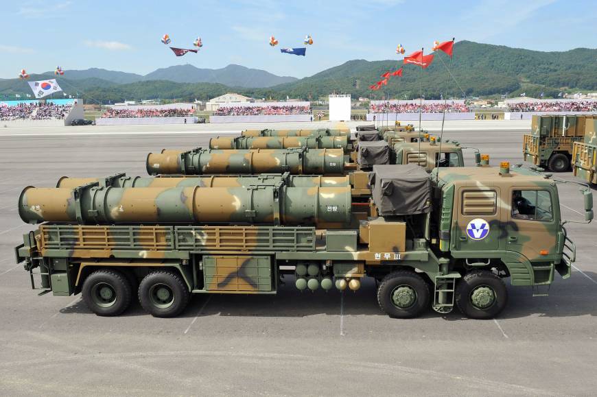 Hyunmoo-3_missile_carrier.jpg