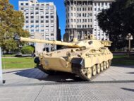 IMAGENS: Exposição de material militar do Exército Argentino em Buenos Aires