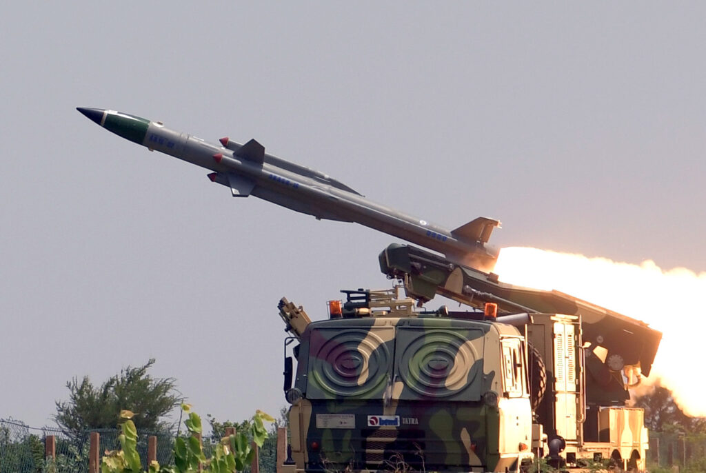 Akash_MK-1S_missile_test_on_27_May_2019_-_1