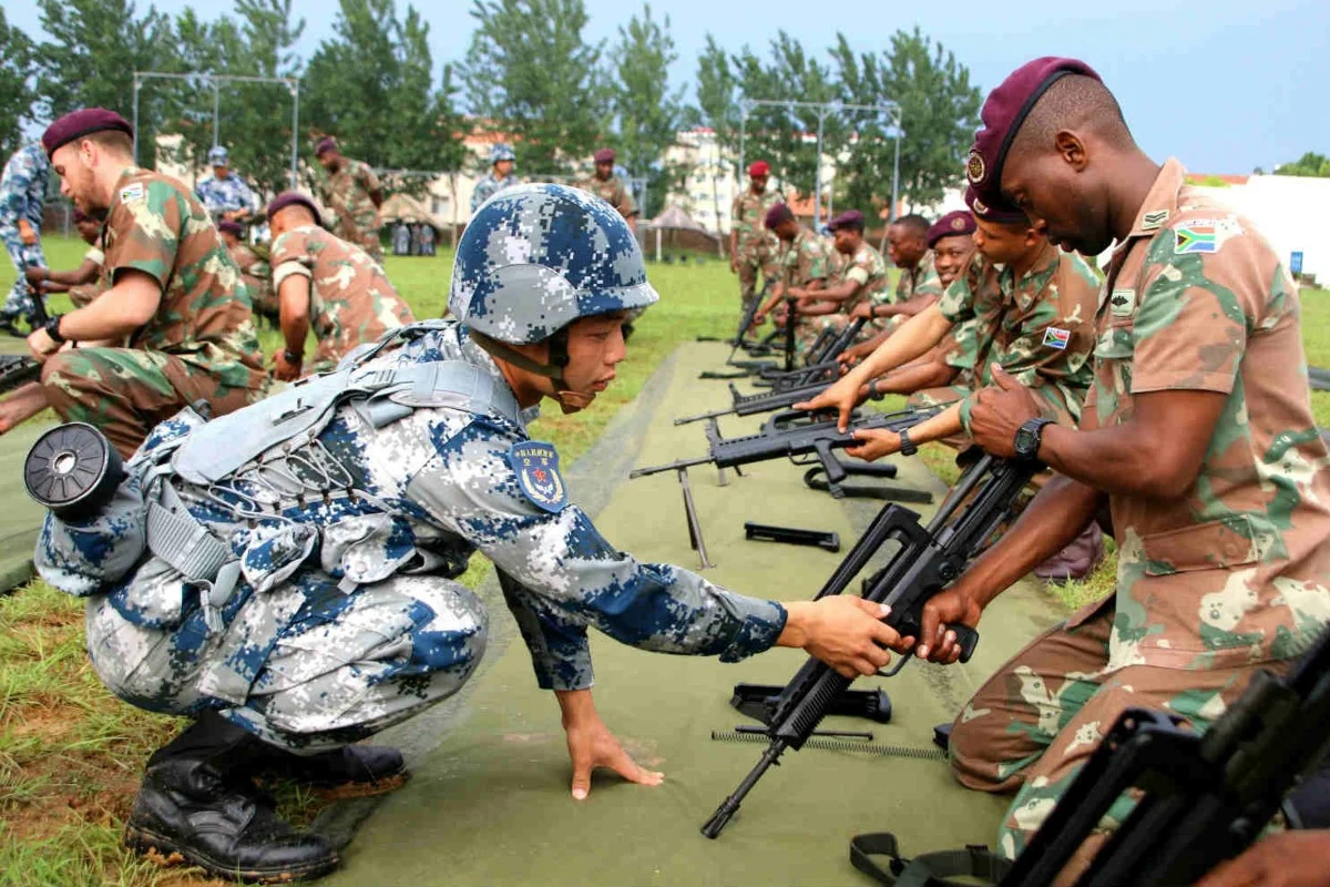 Crescente influência militar da China na África