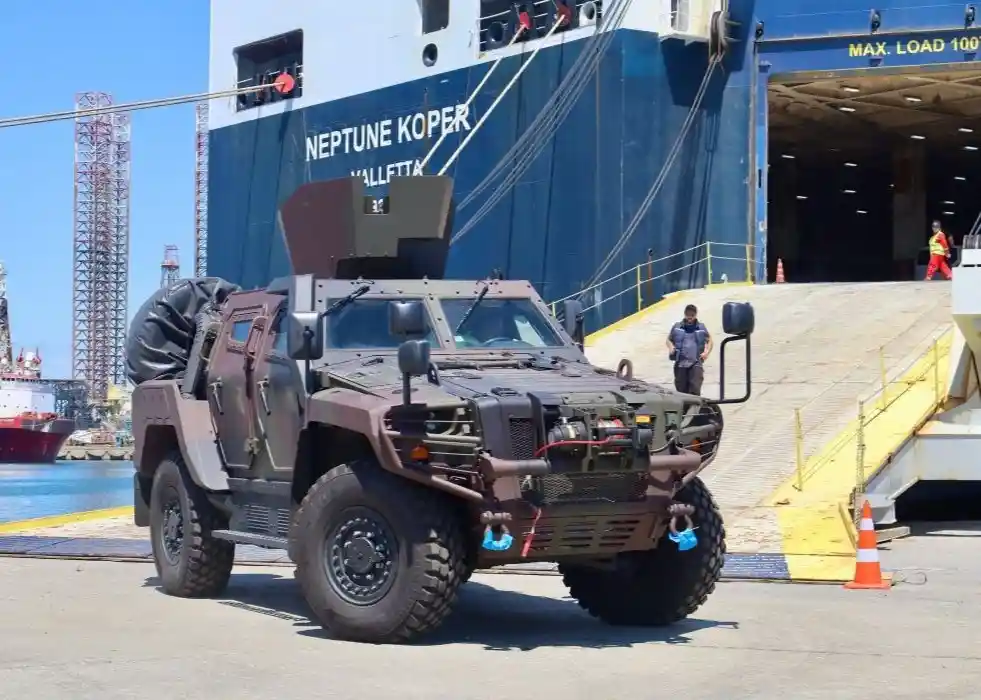 Otokar entrega primeiros blindados Cobra II à Romênia