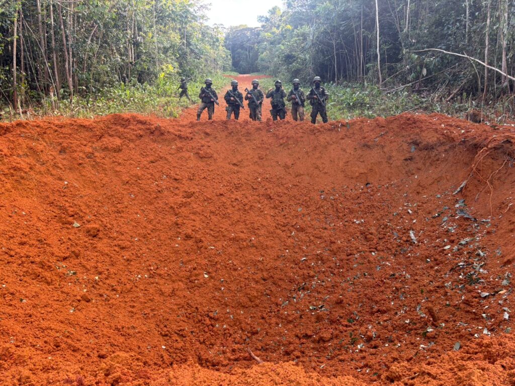Pista de pouso clandestina inutilizada