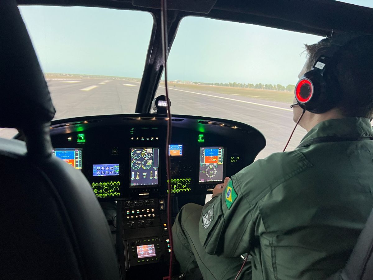 Aviação do Exército realiza treinamento em emergências aéreas
