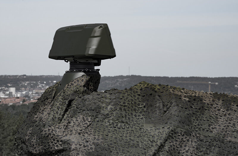 Giraffe 1X on vehicle with Barracuda camouflage