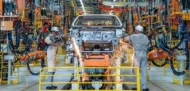 Conflito entre Holanda e China pode paralisar montadoras de veículos brasileiras por falta de chips